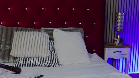 Snapshot of playfulsamy chatting on July 24, 2026, 2:42 am PlayfulSamy online show from July 24, 2026, 2:42 am