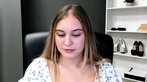 Valeria online show from July 27, 2026, 9:11 pm