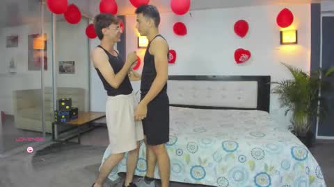   online show from September 22, 2025, 11:18 pm