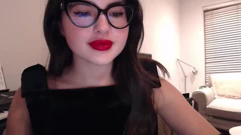 Mary online show from December 24, 2024, 8:05 pm