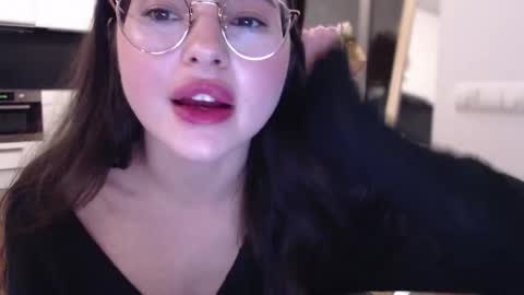 Mary online show from October 2, 2025, 9:33 pm