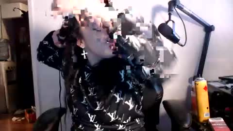 Snapshot of pleasantdinosaurus7537 chatting on October 8, 2025, 8:39 pm pleasantdinosaurus7537 online show from October 8, 2025, 8:39 pm