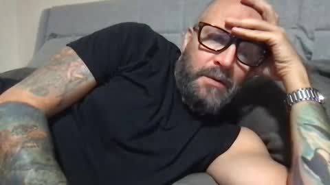 Snapshot of pleasesitonmycock chatting on February 13, 2026, 2:29 am PleaseSitOnMyCock online show from February 13, 2026, 2:29 am