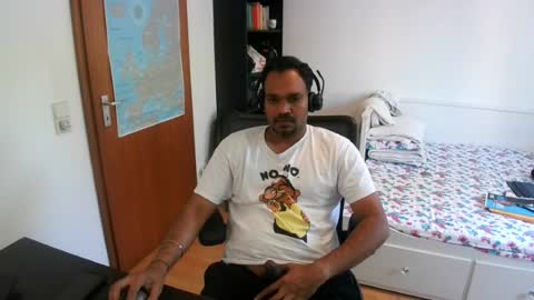 Snapshot of pleasure5845 chatting on June 15, 2026, 1:13 pm Sam online show from June 15, 2026, 1:13 pm