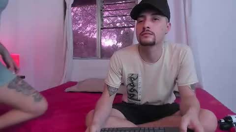 Snapshot of pleasure_vibes023 chatting on February 22, 2025, 8:53 pm JUAN AND JULI online show from February 22, 2025, 8:53 pm