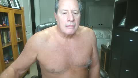 pleeeezeher online show from January 6, 2026, 2:43 pm