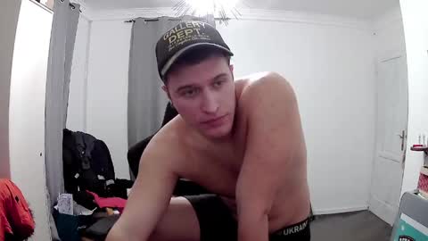 plkrisztian online show from April 5, 2026, 10:51 pm