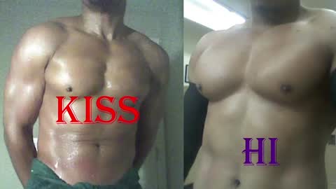 StraightPlush online show from April 12, 2026, 5:23 am