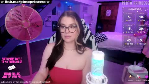 Snapshot of plutoprincess69 chatting on May 6, 2026, 4:30 am Pluto Princess online show from May 6, 2026, 4:30 am