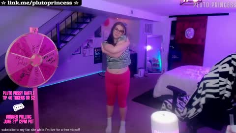 Snapshot of plutoprincess69 chatting on May 10, 2026, 7:57 am Pluto Princess online show from May 10, 2026, 7:57 am