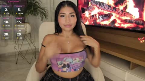 Snapshot of pocahontas_cute chatting on January 23, 2025, 2:33 am Nicole online show from January 23, 2025, 2:33 am