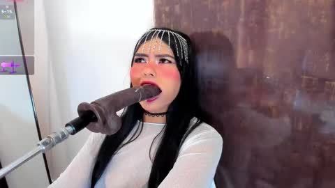 pocahontas_lantina online show from February 11, 2026, 3:44 am