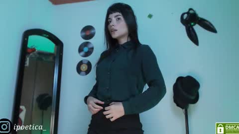 Snapshot of poeeticaa_ chatting on March 3, 2026, 3:29 pm IG ipoetica online show from March 3, 2026, 3:29 pm