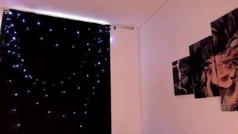 Willow                      Hours 12pm to 630pm Colombian time FRIDAY AND SUNDAY FREE DAYS online show from February 24, 2025, 9:31 pm