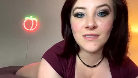 Snapshot of poisonedpeach chatting on December 2, 2024, 3:47 am Jenna online show from December 2, 2024, 3:47 am
