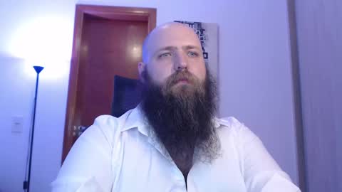 Snapshot of polar_bear91 chatting on February 20, 2025, 2:29 am Bear online show from February 20, 2025, 2:29 am