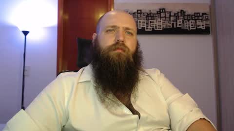 Snapshot of polar_bear91 chatting on February 26, 2025, 5:20 am Bear online show from February 26, 2025, 5:20 am