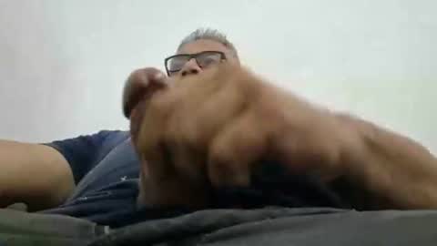 poli online show from February 5, 2025, 1:04 am