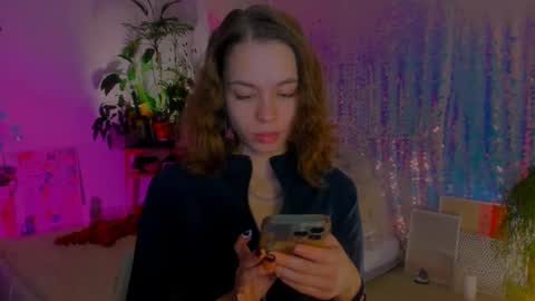 Snapshot of poli__ chatting on December 20, 2024, 9:39 pm Martha online show from December 20, 2024, 9:39 pm