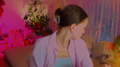 Snapshot of poli__ chatting on January 11, 2025, 12:22 am Martha online show from January 11, 2025, 12:22 am