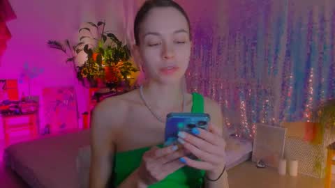 Snapshot of poli__ chatting on February 16, 2025, 3:48 pm Martha online show from February 16, 2025, 3:48 pm