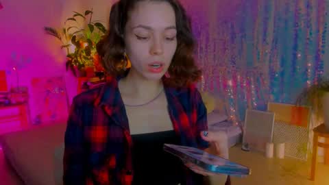 Snapshot of poli__ chatting on February 25, 2025, 9:46 pm Martha online show from February 25, 2025, 9:46 pm