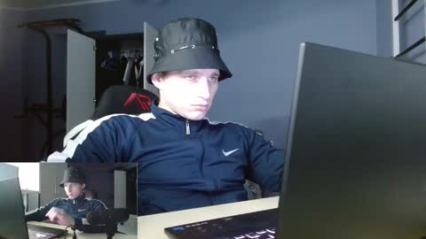 Poliglotjoe2 online show from February 5, 2026, 7:40 pm