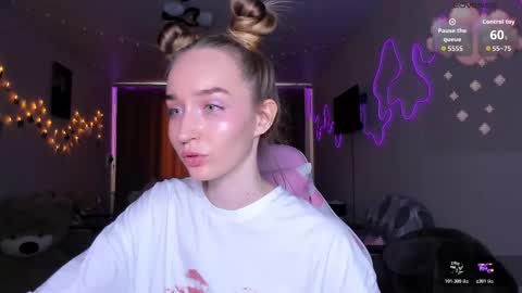 Snapshot of polikinesis chatting on March 15, 2026, 12:55 pm Polyasha online show from March 15, 2026, 12:55 pm