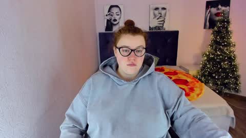 Polina online show from December 29, 2024, 7:50 am