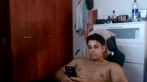 Snapshot of pollitoromantico chatting on August 1, 2026, 7:02 pm pollitoromantico online show from August 1, 2026, 7:02 pm
