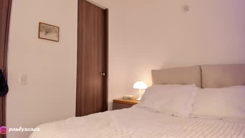 Polly online show from February 23, 2025, 11:25 pm