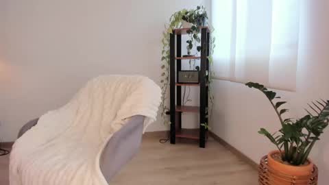 Snapshot of polly_____ chatting on April 30, 2026, 8:57 pm Polly online show from April 30, 2026, 8:57 pm