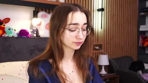 Polly online show from February 28, 2026, 7:42 am