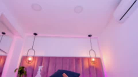 POLLY online show from April 21, 2026, 10:21 am