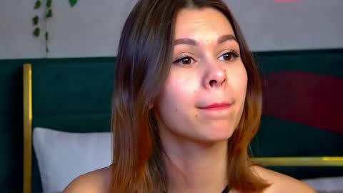 Polly online show from February 10, 2025, 12:30 am