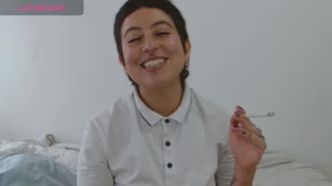 Snapshot of poly_mer chatting on March 4, 2025, 7:01 pm Poly online show from March 4, 2025, 7:01 pm