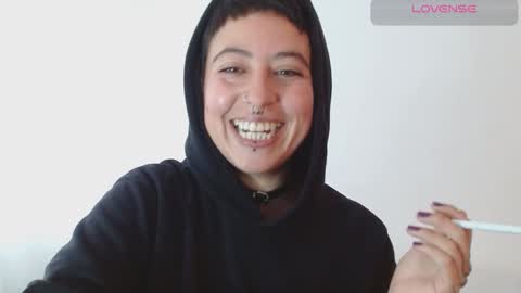 Snapshot of poly_mer chatting on March 5, 2025, 6:45 pm Poly online show from March 5, 2025, 6:45 pm