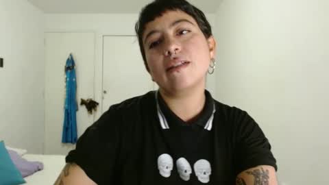 Snapshot of poly_mer chatting on October 1, 2025, 1:44 am Poly online show from October 1, 2025, 1:44 am