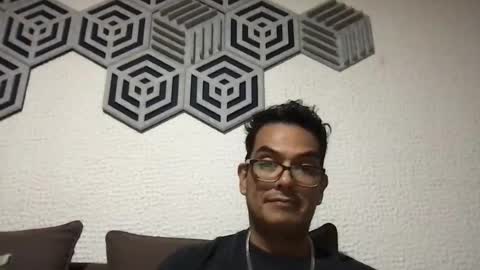 Snapshot of ponch974278 chatting on May 25, 2026, 5:24 am ponch974278 online show from May 25, 2026, 5:24 am