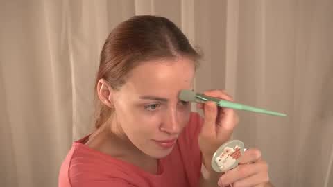 Snapshot of poni_dii chatting on November 28, 2025, 7:11 am online show from November 28, 2025, 7:11 am