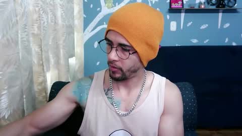 Snapshot of ponzothc chatting on October 5, 2025, 9:13 pm ponzothc online show from October 5, 2025, 9:13 pm