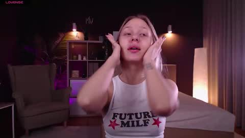 Eva online show from October 7, 2025, 1:14 am