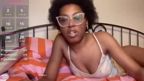 Snapshot of popasprincess chatting on June 1, 2026, 2:35 am princess online show from June 1, 2026, 2:35 am