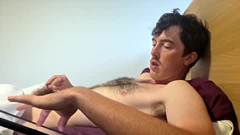 popboy2001 online show from February 12, 2026, 9:10 pm