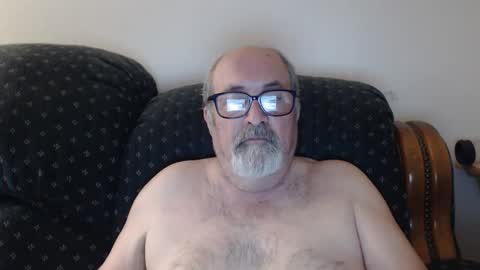 poppi_4u online show from February 27, 2025, 5:34 am