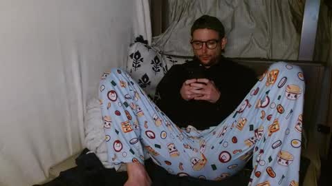 Kyle online show from March 11, 2025, 5:05 am