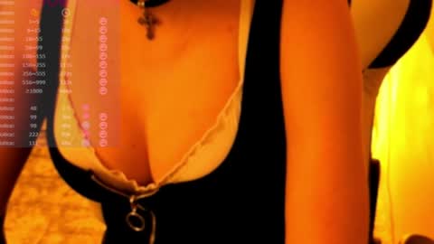 Snapshot of poppybloopy chatting on July 29, 2026, 6:39 pm April online show from July 29, 2026, 6:39 pm