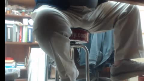 Pop online show from December 12, 2024, 2:44 pm