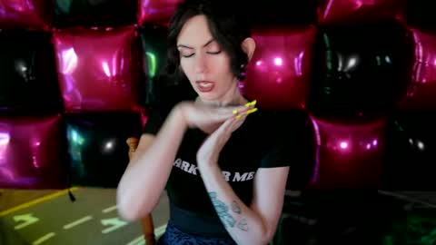 Snapshot of popstarsextape chatting on May 2, 2026, 9:20 pm A cadia online show from May 2, 2026, 9:20 pm