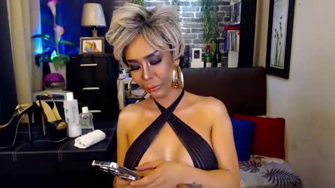 DivaGray online show from June 3, 2026, 10:15 pm